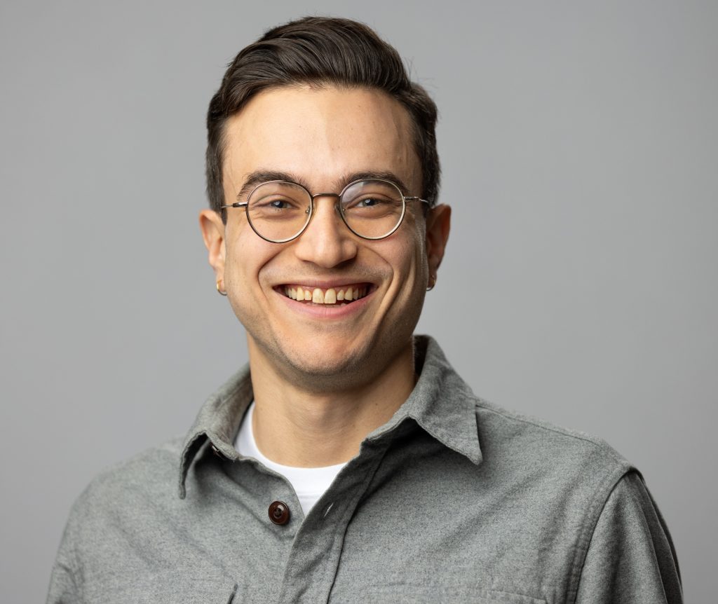 A headshot of Emile Gluck-Thaler